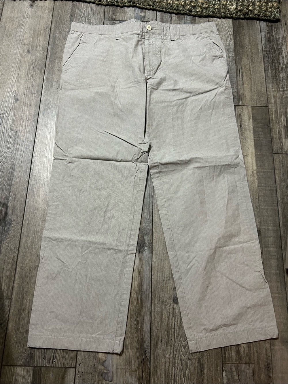 Hugo Boss Men's Light Tan 💯 Cotton striped Chinos Blade -W